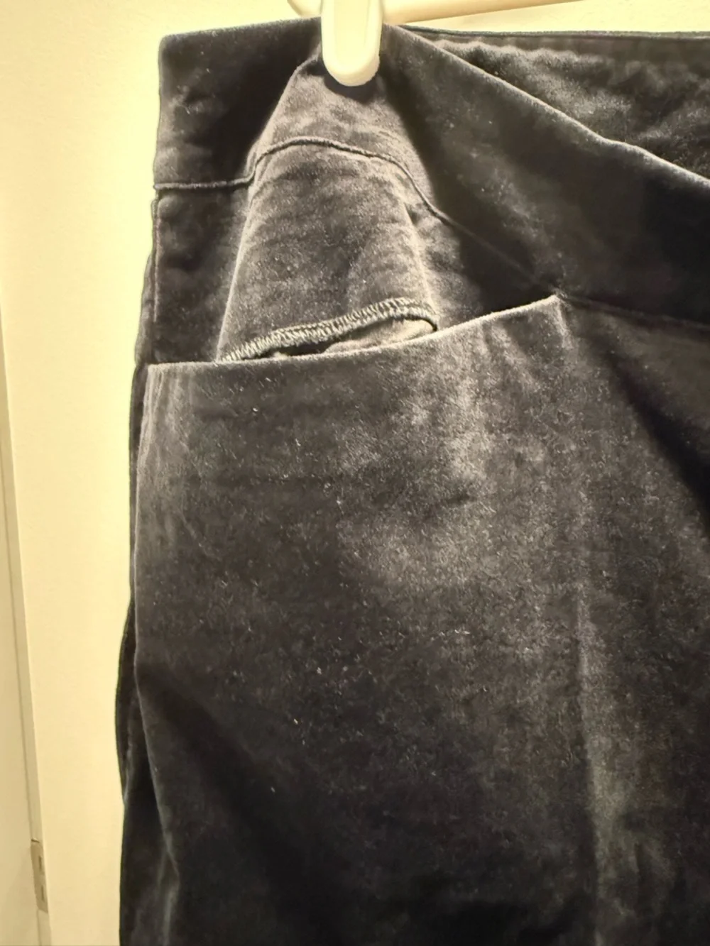 DG2 by Diane Gilman Black Velvet Pull-On Straight-Leg Pants - Picture 7 of 8
